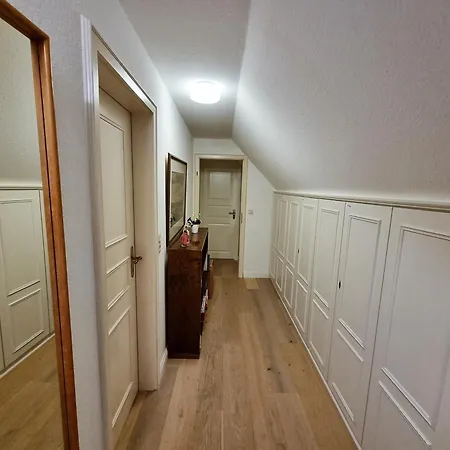 Suederweg 7 Hausteil بيت للعطل Alkersum